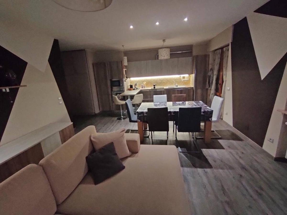 Appartamento Chentre En Ville - A 2 Passi Dal Centro - Parcheggio Gratuito - Cir-Vda-Aosta-0073 Екстериор снимка