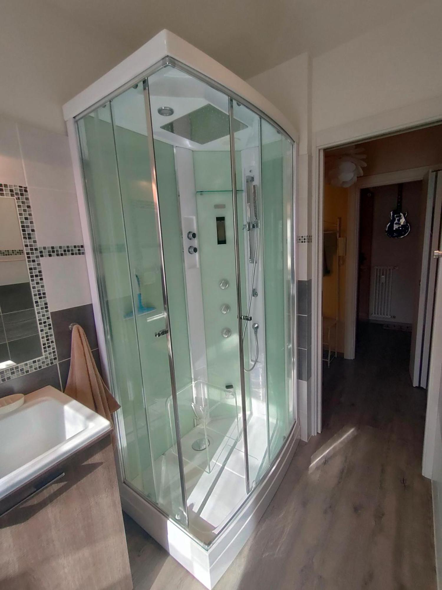 Appartamento Chentre En Ville - A 2 Passi Dal Centro - Parcheggio Gratuito - Cir-Vda-Aosta-0073 Екстериор снимка